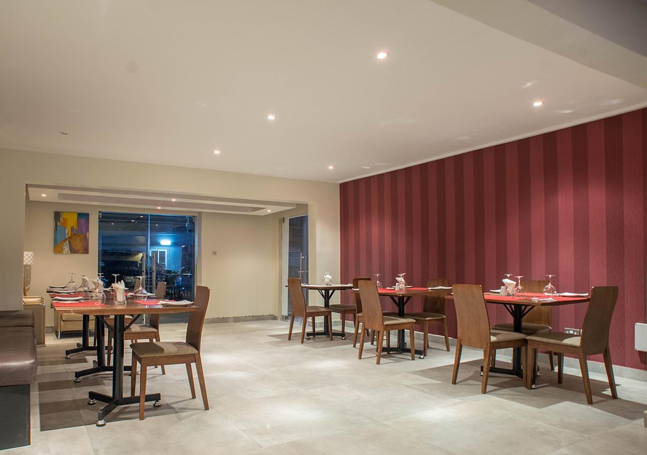 Earl Heights Suites Hotel Accra Extérieur photo
