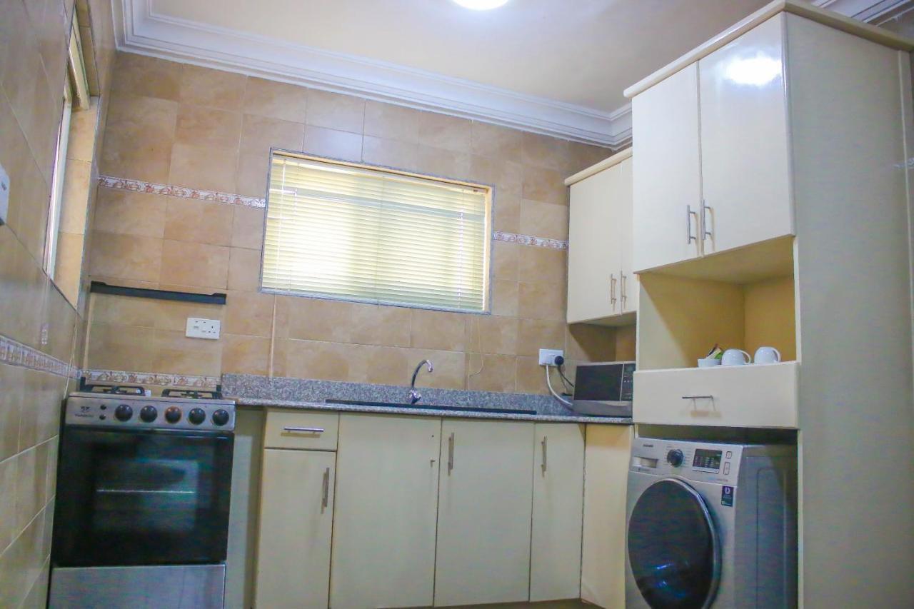 Earl Heights Suites Hotel Accra Extérieur photo